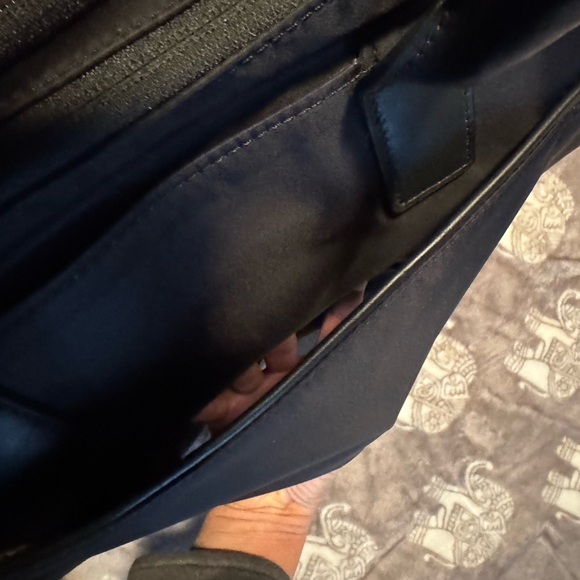 Nomad Lane Black Bento Bag V. 4 Travel Bag + Toiletry & Electronics Bags - Picture 12 of 14